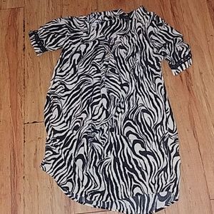 ⭐T bags zebra print tunic xs